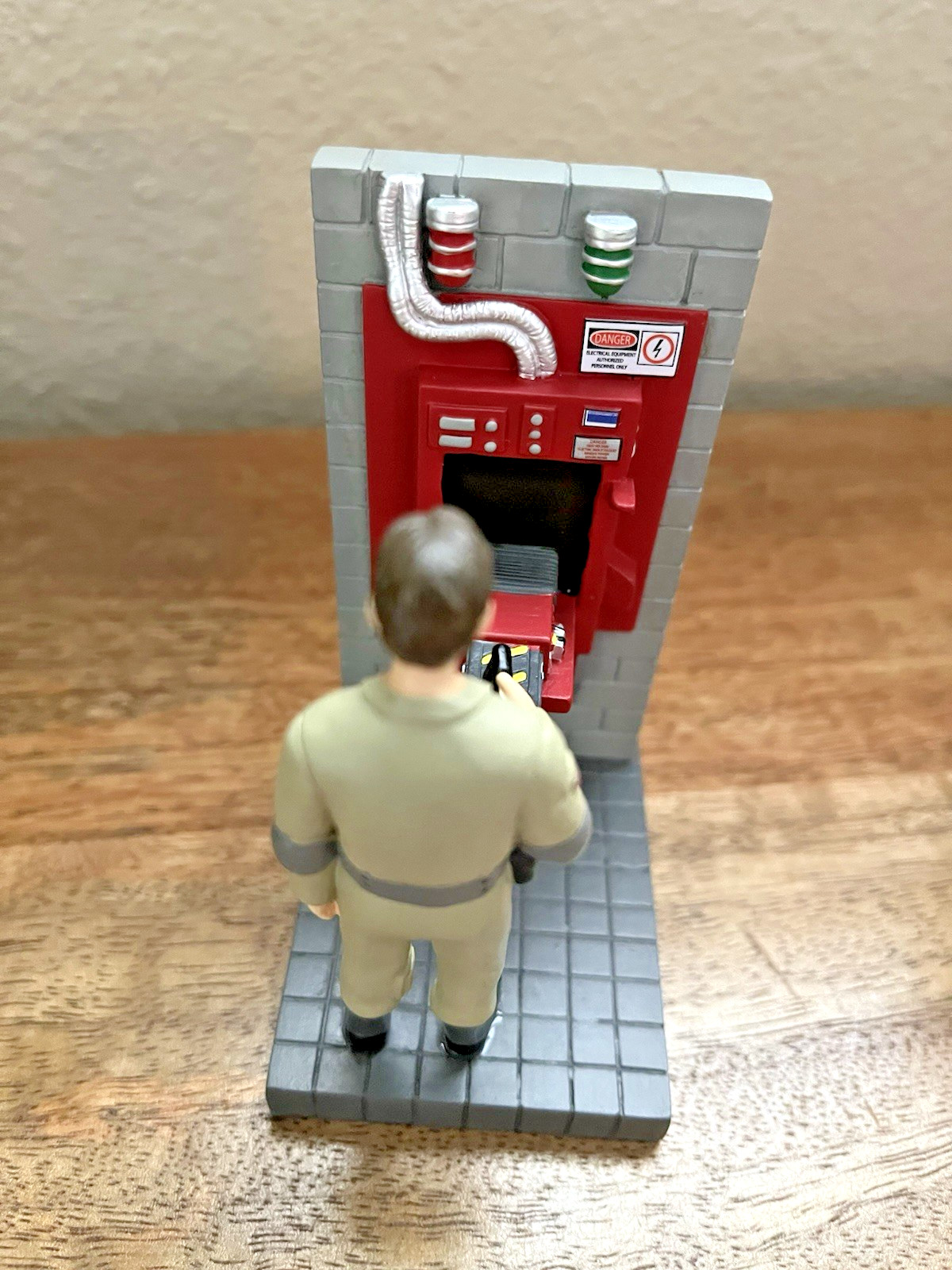 Dept 56 LOT 2 Ghostbusters Village THE CONTAINMENT UNIT & DR. EGON SPENGLER NEW!
