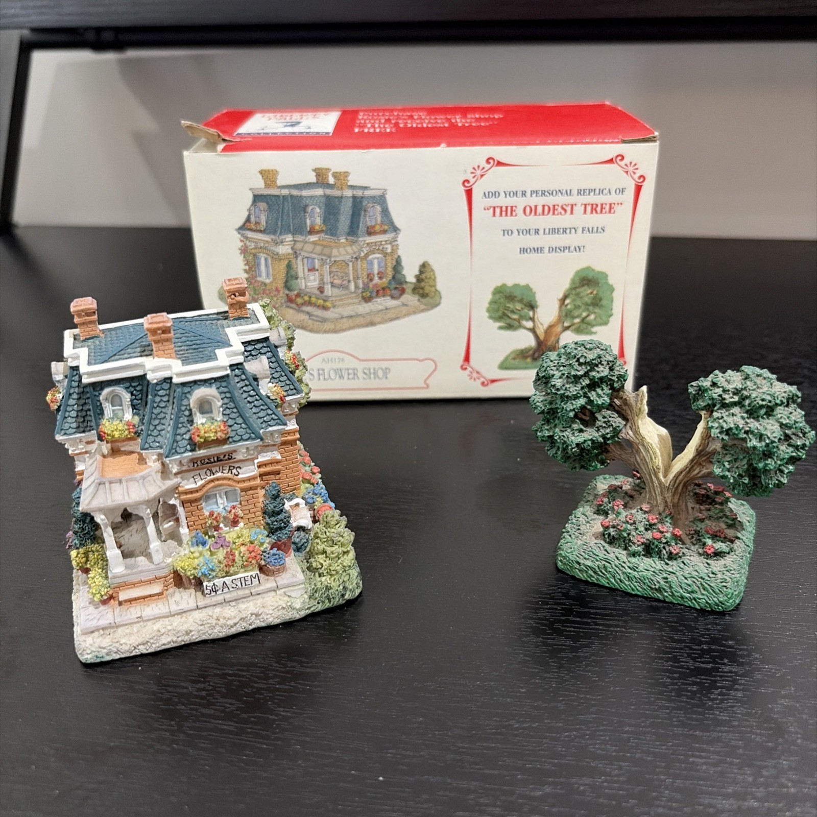Liberty Falls Rosie’s Flower Shop & Oldest Tree AH178 Vintage 1999 Americana
