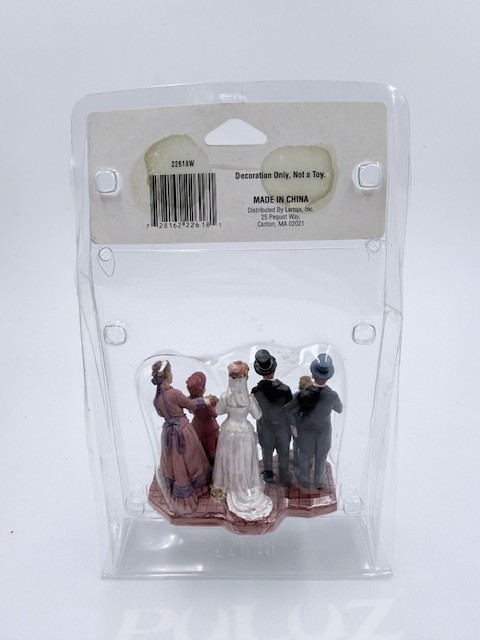 Lemax Christmas Wedding Portrait 22618 Released 2002 Retired 2015
