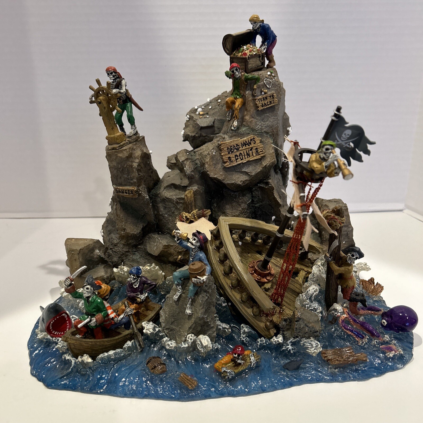 Lemax Spooky Town Collection Dead Man’s Point Table Accent 2007 73638 Halloween