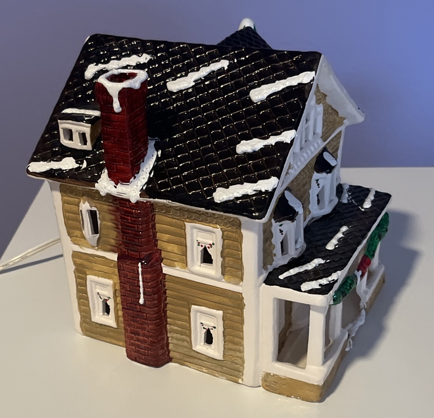 Department 56 Homestead House 1982 w/ Light Snow Village Christmas Dept 56