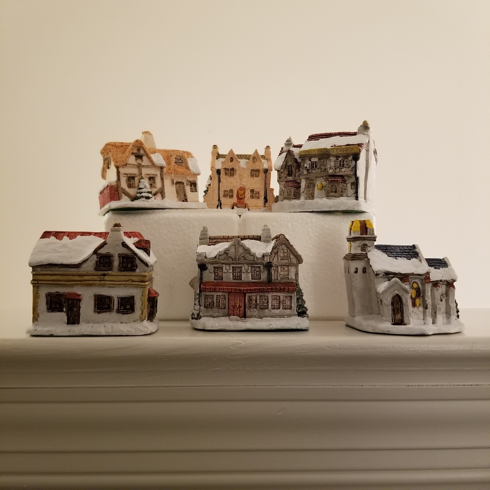 6 Vintage 1988 RSVP Int A Dickens Christmas HandPainted Cold Cast Cottage Pieces