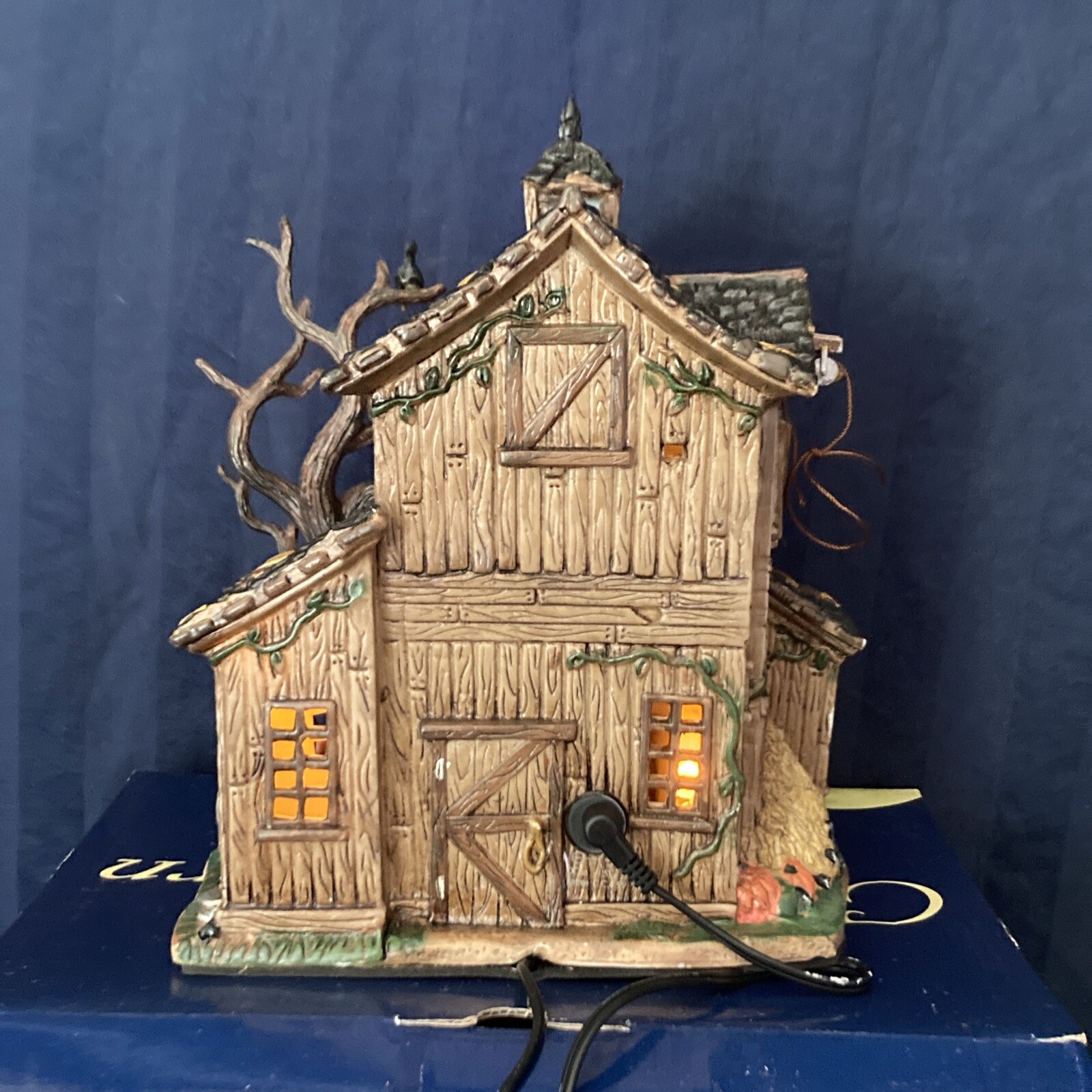 Lemax Creepy Barn Lighted Building Pumpkin Hollow Collection 2005 869