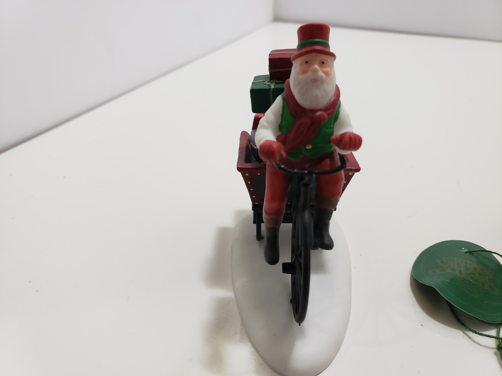 Dept 56 North Pole Series Early Rising Elves 56369 & Holiday Delivery 56371 Nice