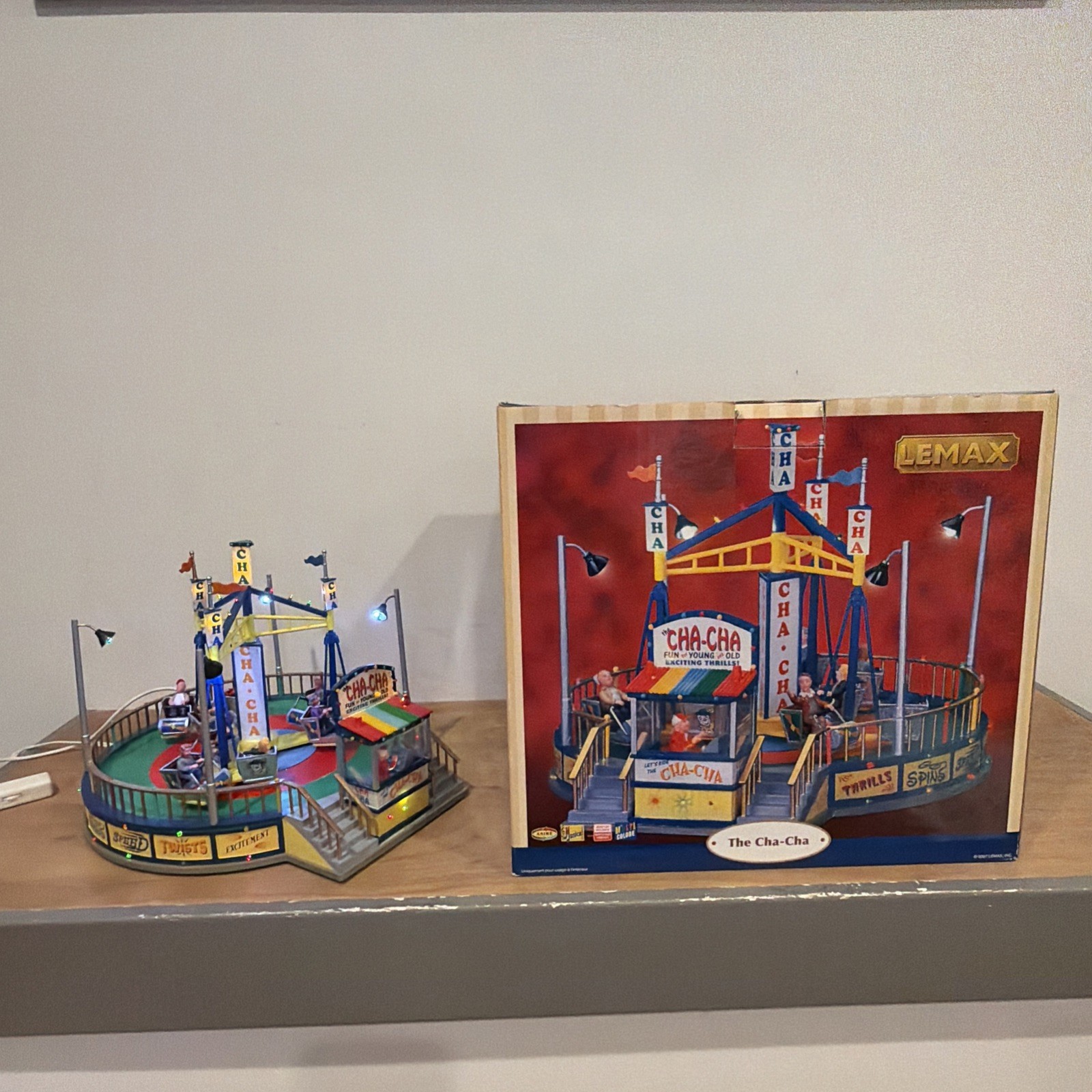 Lemax THE CHA CHA Retired 2007-2011 Carnival Ride Lights & Sound READ