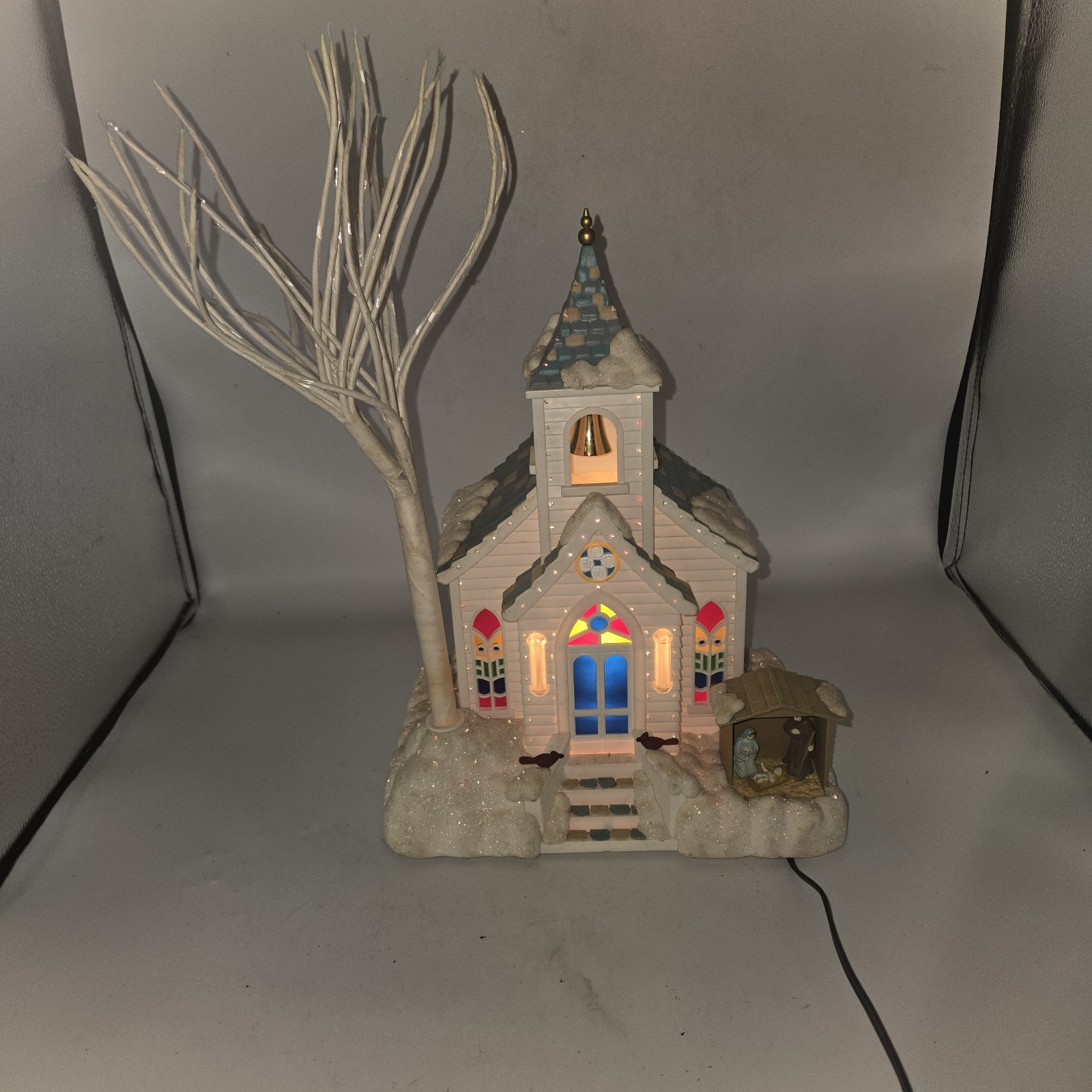 Avon Holiday Splendor Lighted Fiber Optic Tree Church 15″ Working new bulb
