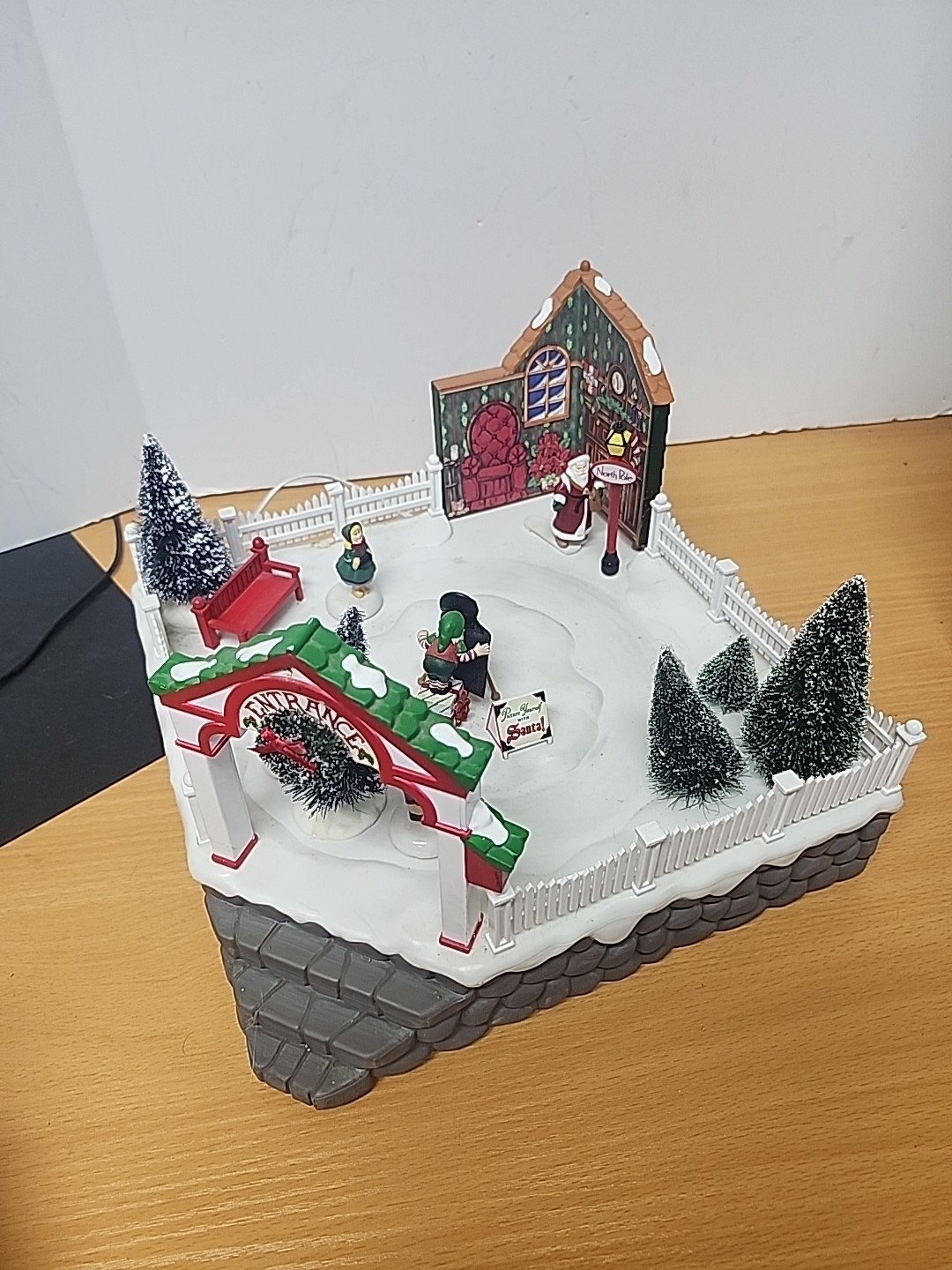 Department 56 Animated Village Photo With Santa Item No 5652790