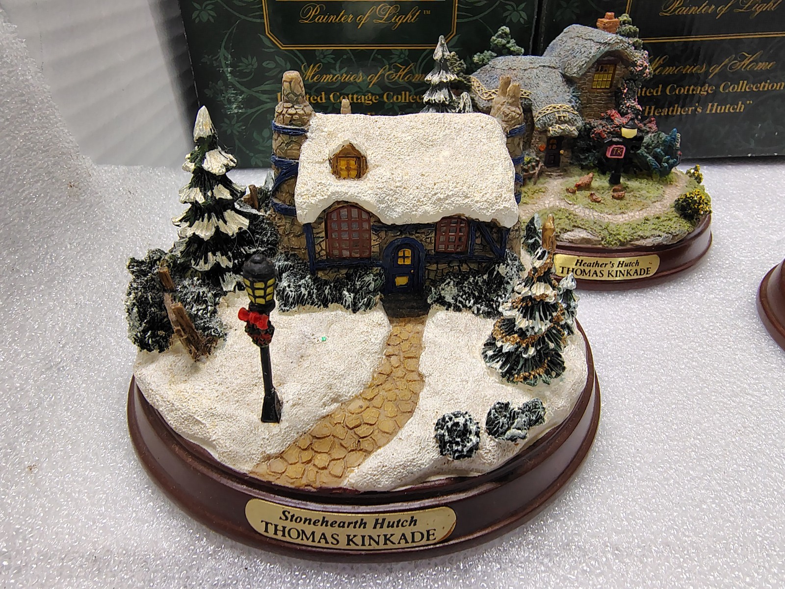 Lot 3 Thomas Kinkade Lighted Heathers Hutch Quiet Evening Stonehearth Christmas