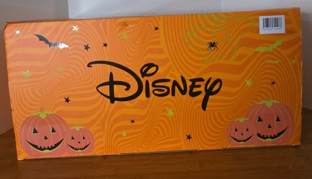 Disney Mickey & Friends Haunted House Halloween Village 9-Piece Set Lights NEW