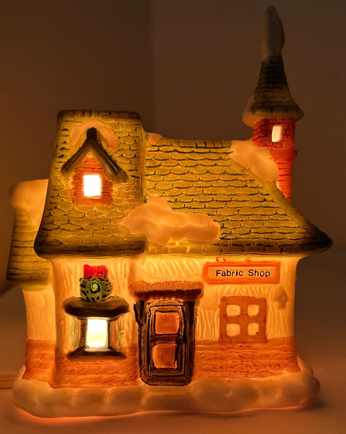 Mini Porcelain Lighted Christmas Village Fabric Shop Approx 3.5×2.5×5 Inch