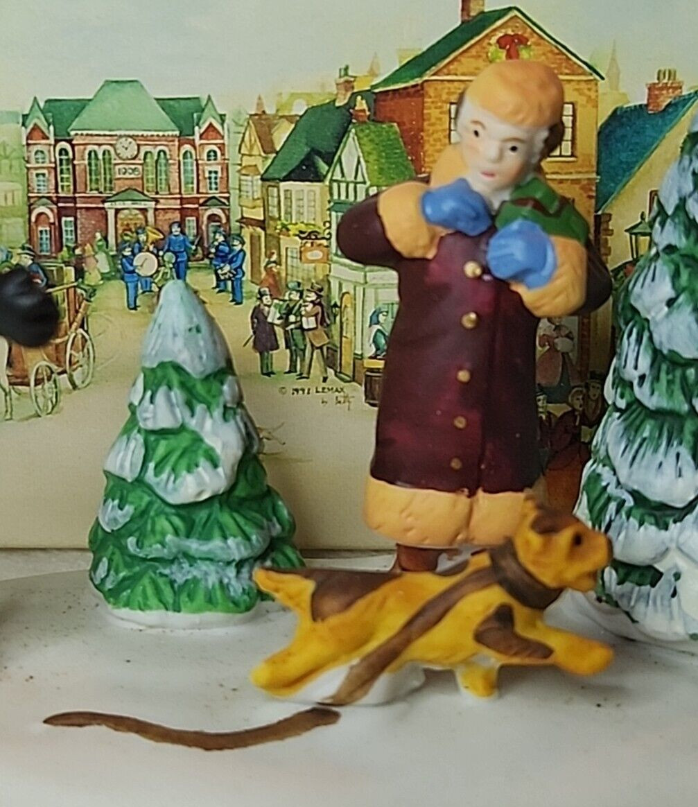 LEMAX “Rover’s Loose!” Dog &Cat Christmas Village Accessory Retired IOB