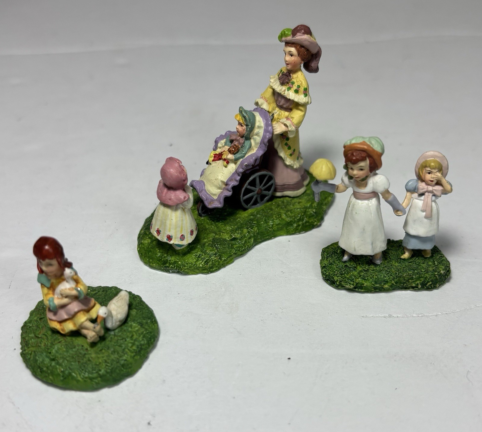 Dept 56 Seasons Bay A Stroll Through The Park 3-pieces