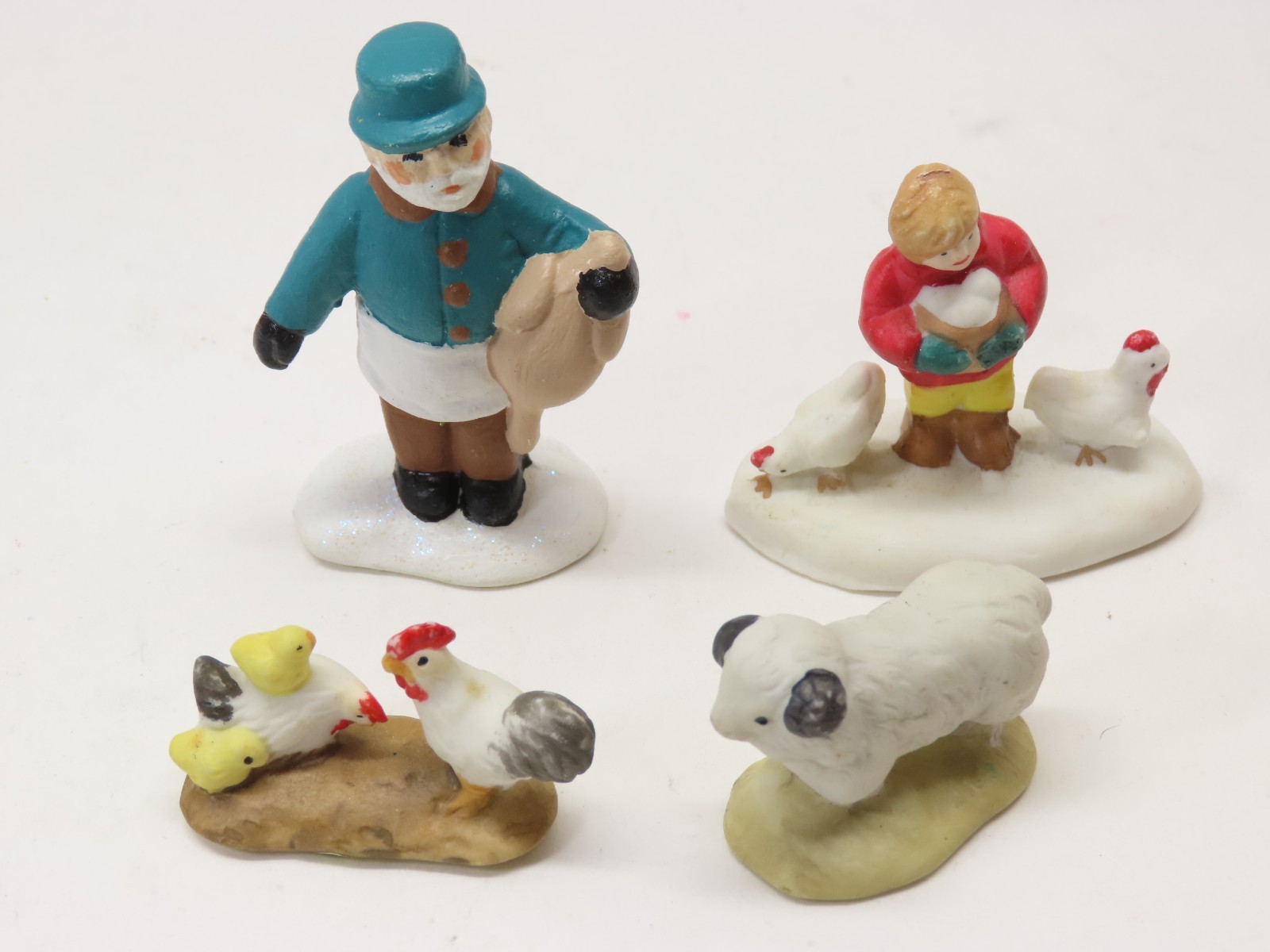 Figurines Christmas Village Accessories Animals Farm Horse + Ceramic Lot D4877