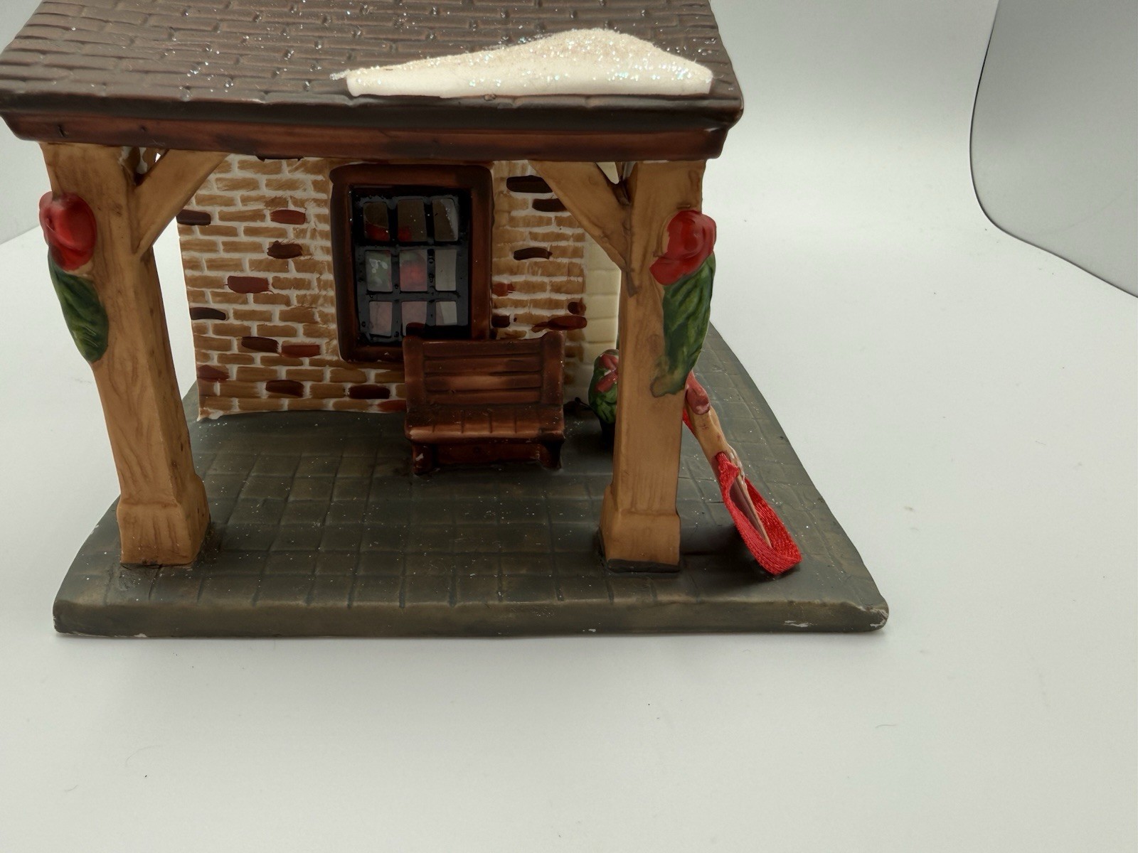 Holiday Time WALTON’S VARIETY 5 &10 STORE Lighted Christmas Village Collectibles
