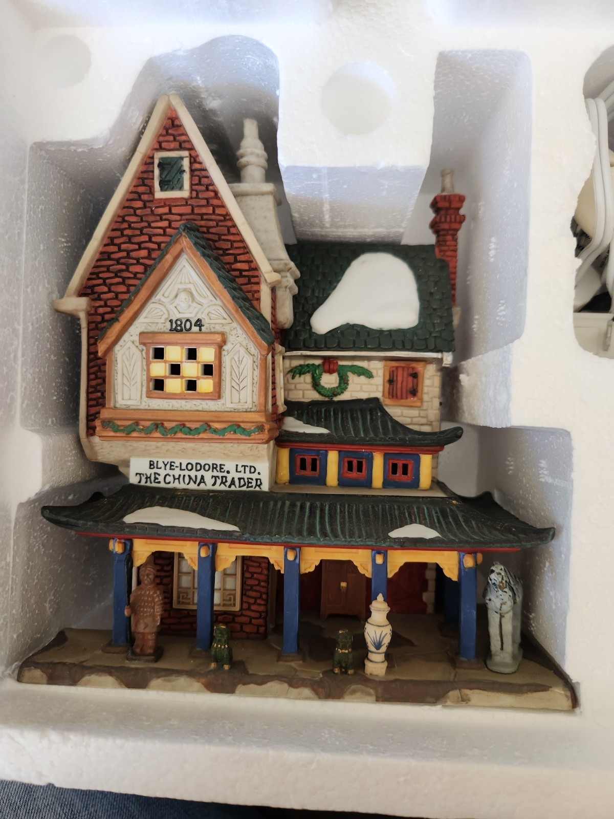 Dept 56 Dickens Village Series “The China Trader” 58447 Retired 1999 Excellent!