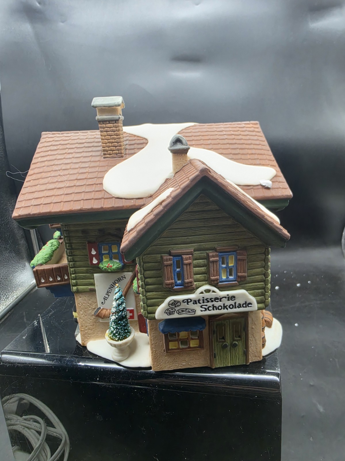 Dept 56 Patisserie Schokolade – Alpenhorn – Sports Laden