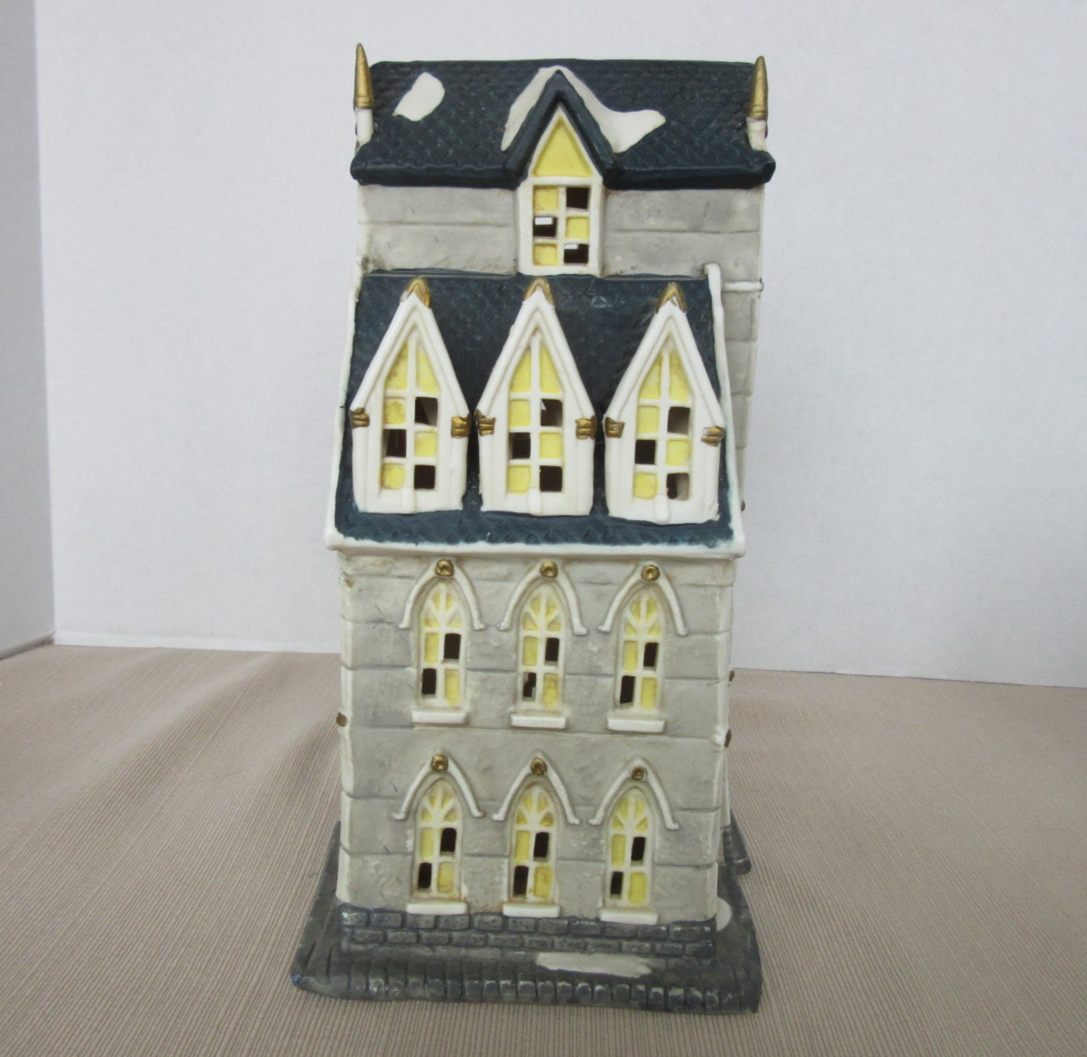GRANDEUR NOEL VICTORIAN ENSEMBLE Collector’s Edition