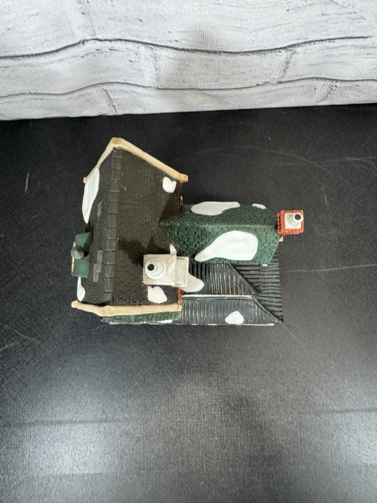Dept 56 The China Trader, Dicken’s Heritage Village Collection, # 56.58447