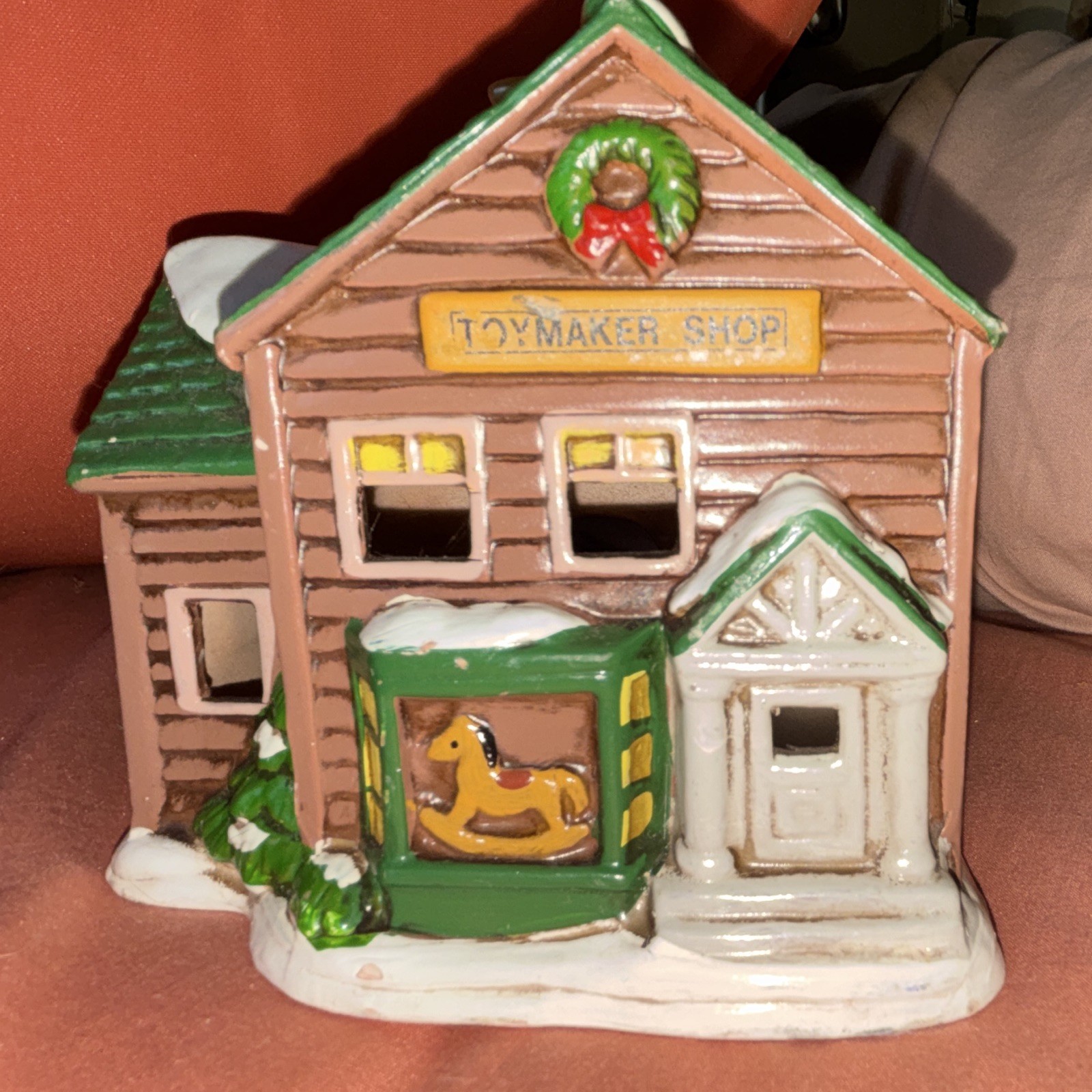 Homco Ceramic Christmas Village Toymaker Shop House Building Lighted 3D Effect