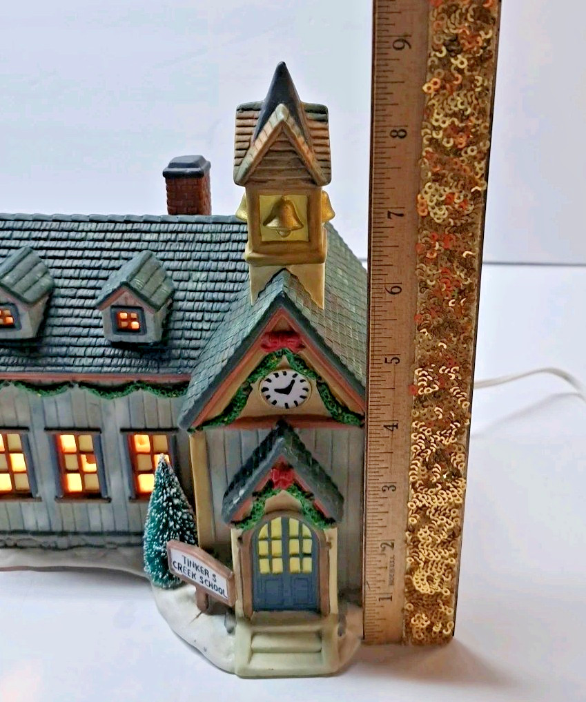 Santa’s Workbench Collection Victorian Series Tinkers Creek School Original Box