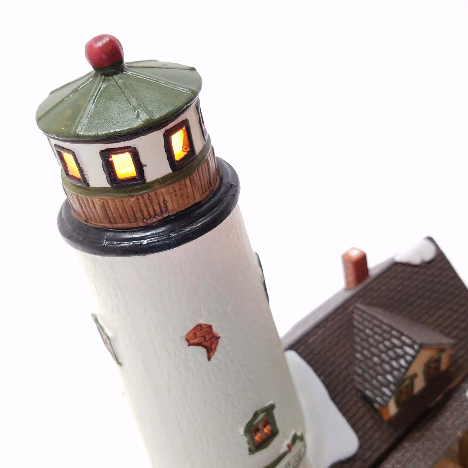 Lemax 1997 White Cliff Lighthouse Flashing Plymouth Corners SKU#5018554 Coastal