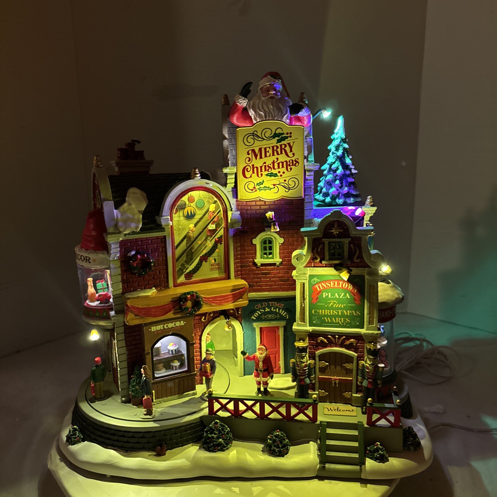 Lemax #05700 Tinseltown Plaza (2020) NIB Sounds, Lights, and Animation
