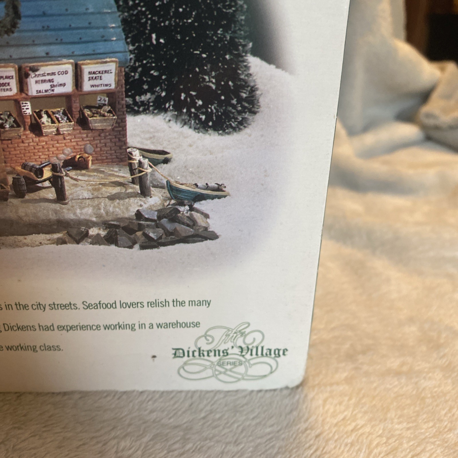 Department 56 Dickens Village North Eastern Sea Fisheries Original box (no cord)