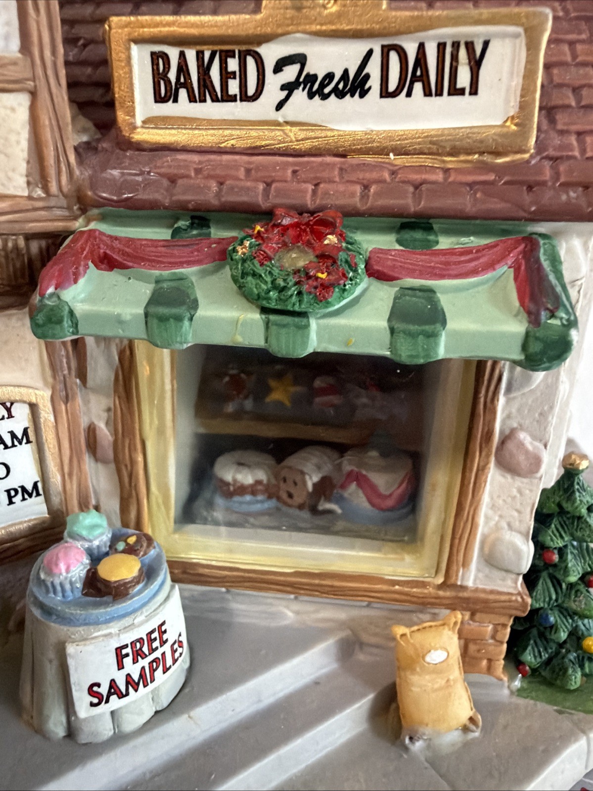 Lemax Signature Collection Two Sisters Gourmet Bakery 2012 Christmas Village