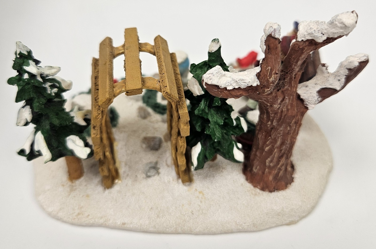 Victorian Village Collectibles Old Towne Garden Scene With Trellis 2000 Edition