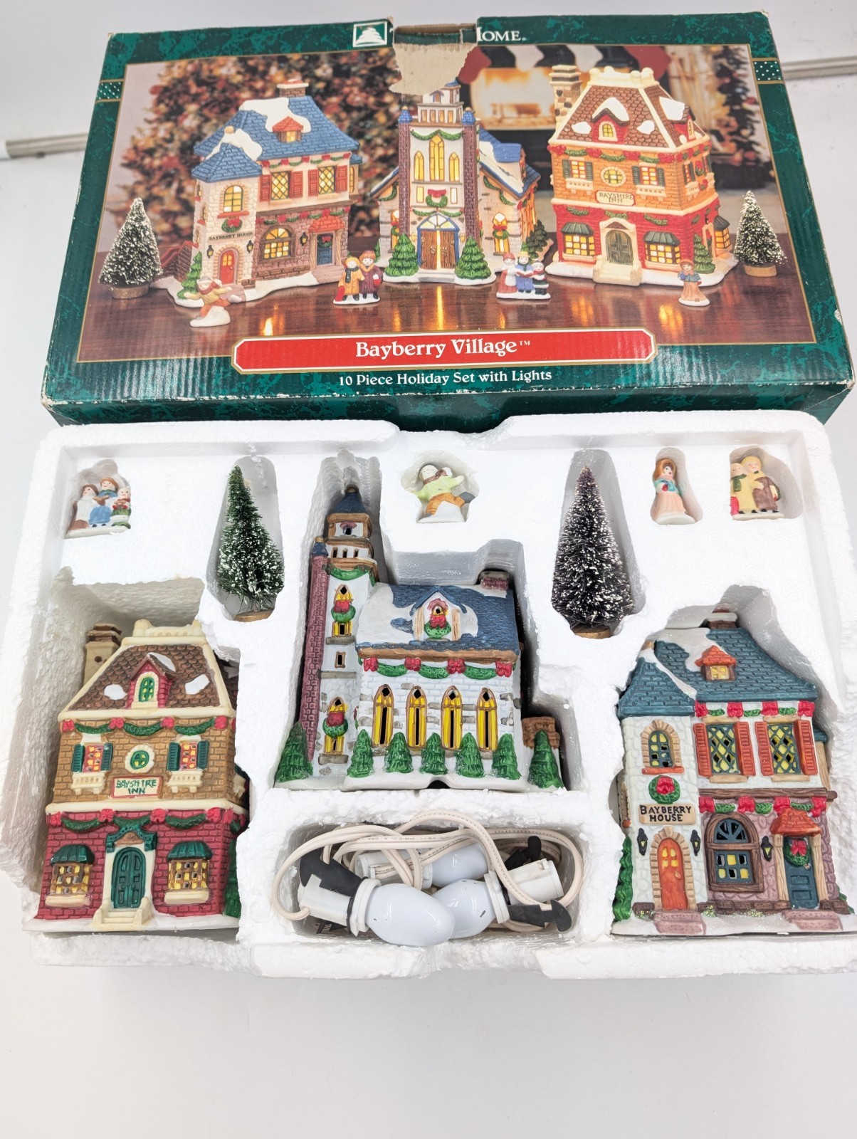 Trim A Home Bayberry Village 10 Piece Porcelain Christmas Set (260127)