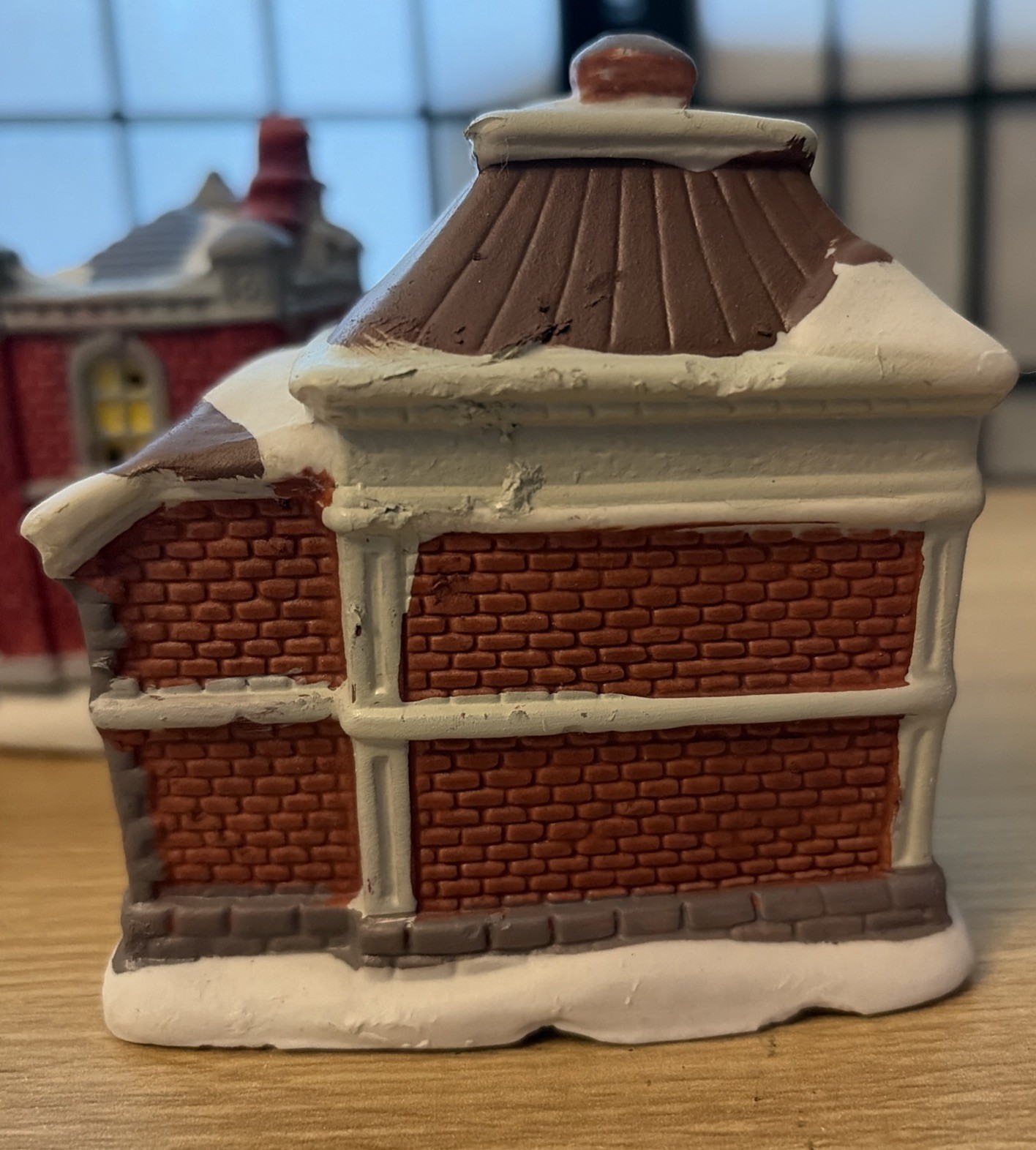 Holiday Time 5 mini (4”) Light up Houses