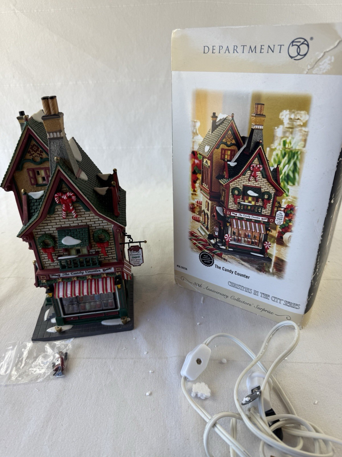 Department 56 The Candy Counter #59256 Christmas In The City 30th Anniv *READ*