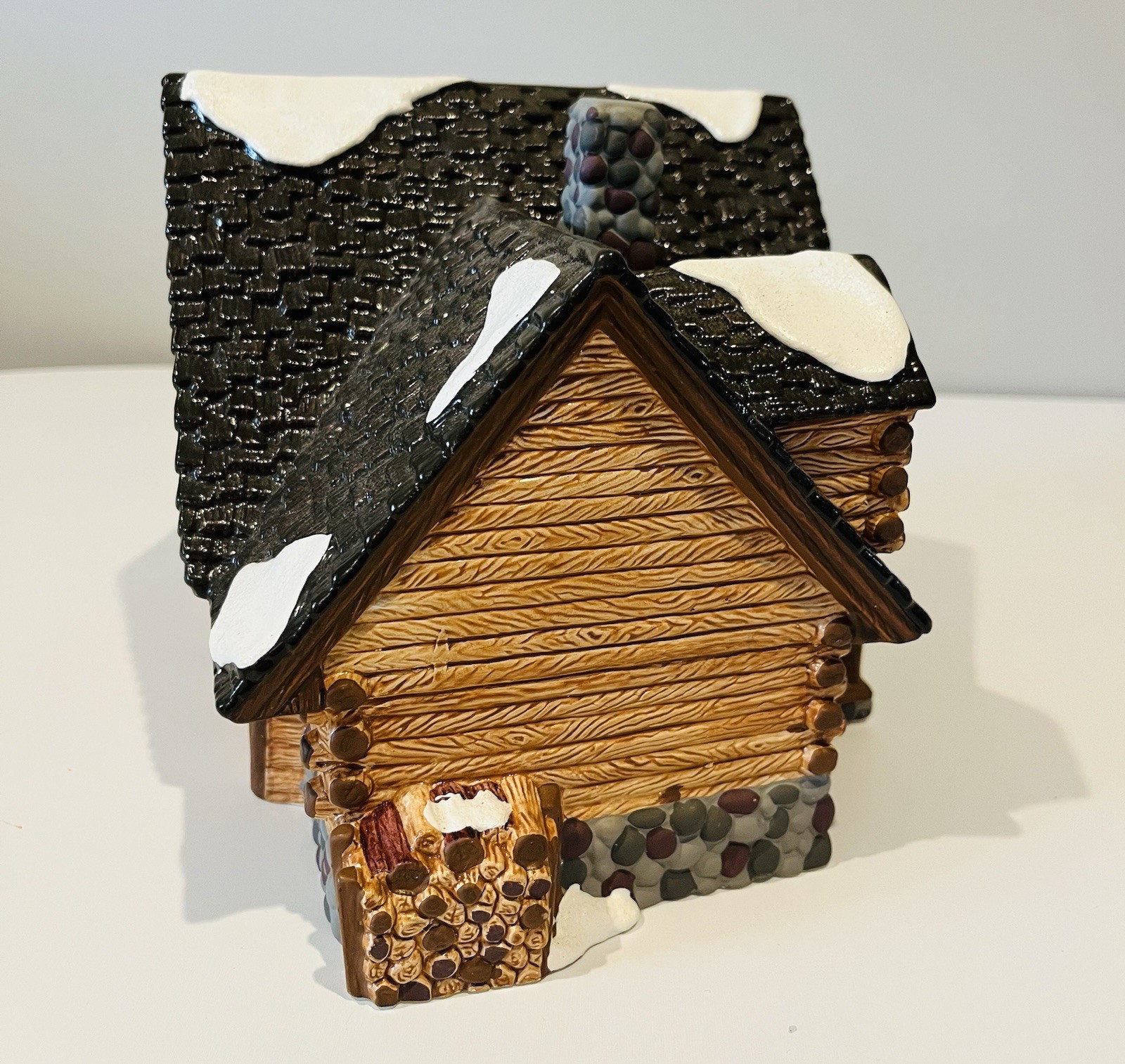 Dept 56 Snow Village HUNTING LODGE #5445-3 Retired 1996 Vintage Antlers Included
