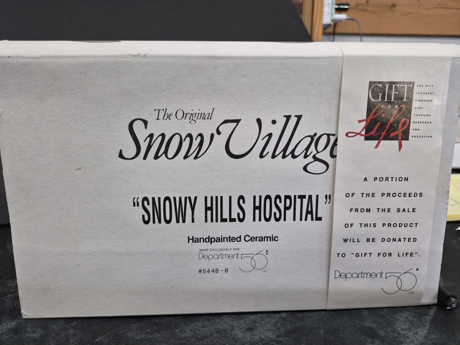 Depart 56 Original Snowy Hills Hospital Retired Snow Village, Beautiful