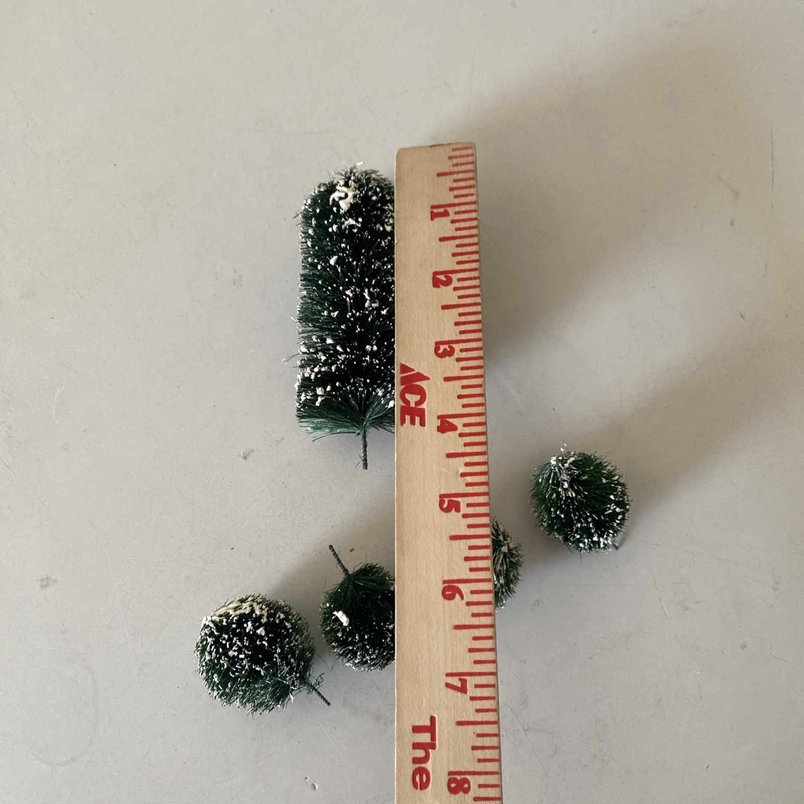 VTG Department 56 Village All Around The Park Replacement 5 Sisal Shrubs