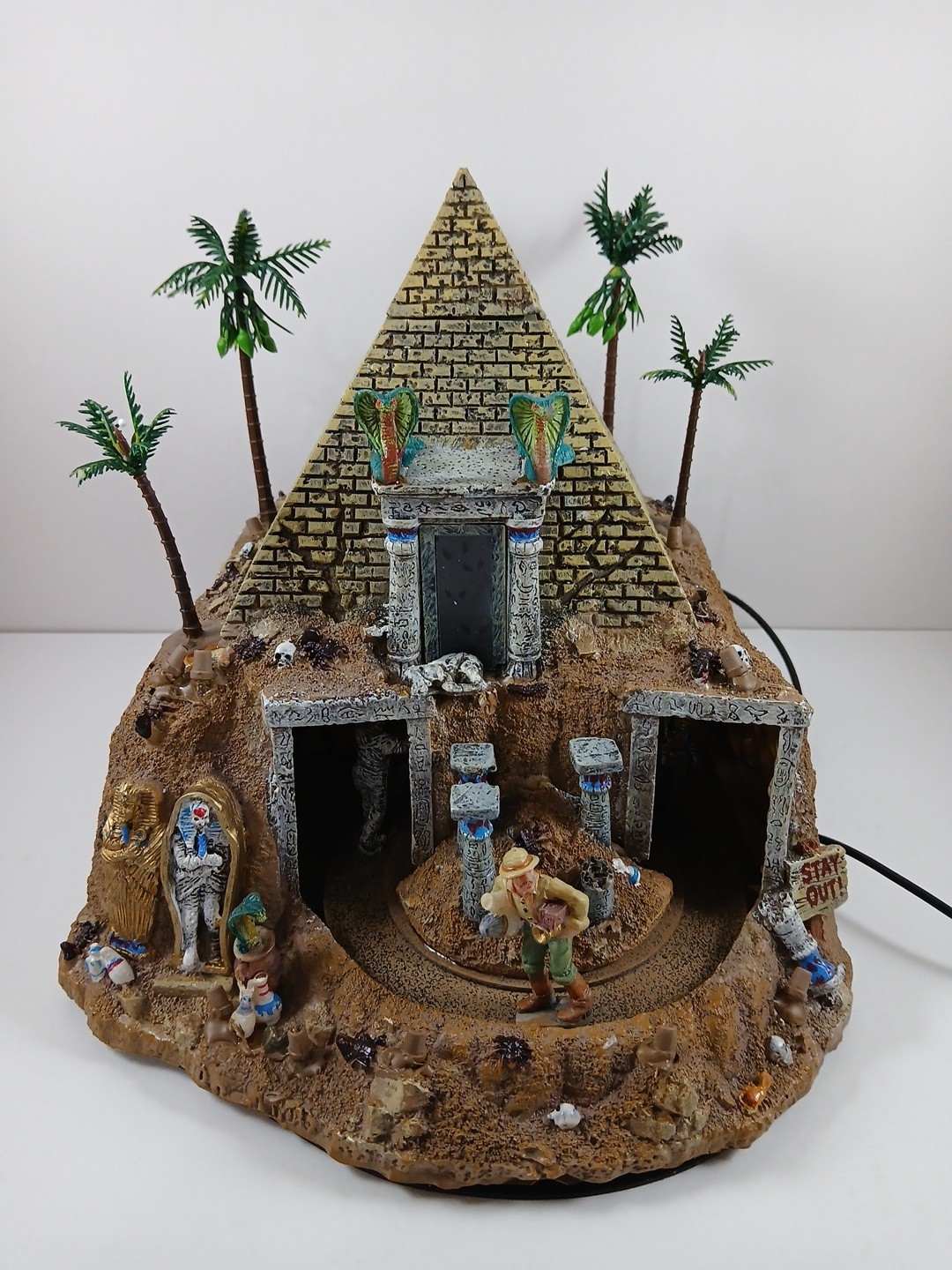 2008 Lemax Spooky Town Haunted Pyramid 84770 For Parts AS IS