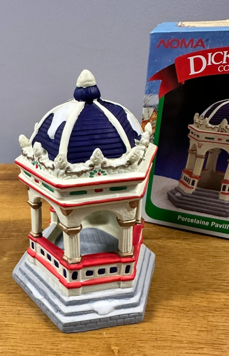 NOMA DICKENSVILLE CHRISTMAS PORCELAIN PAVILLON