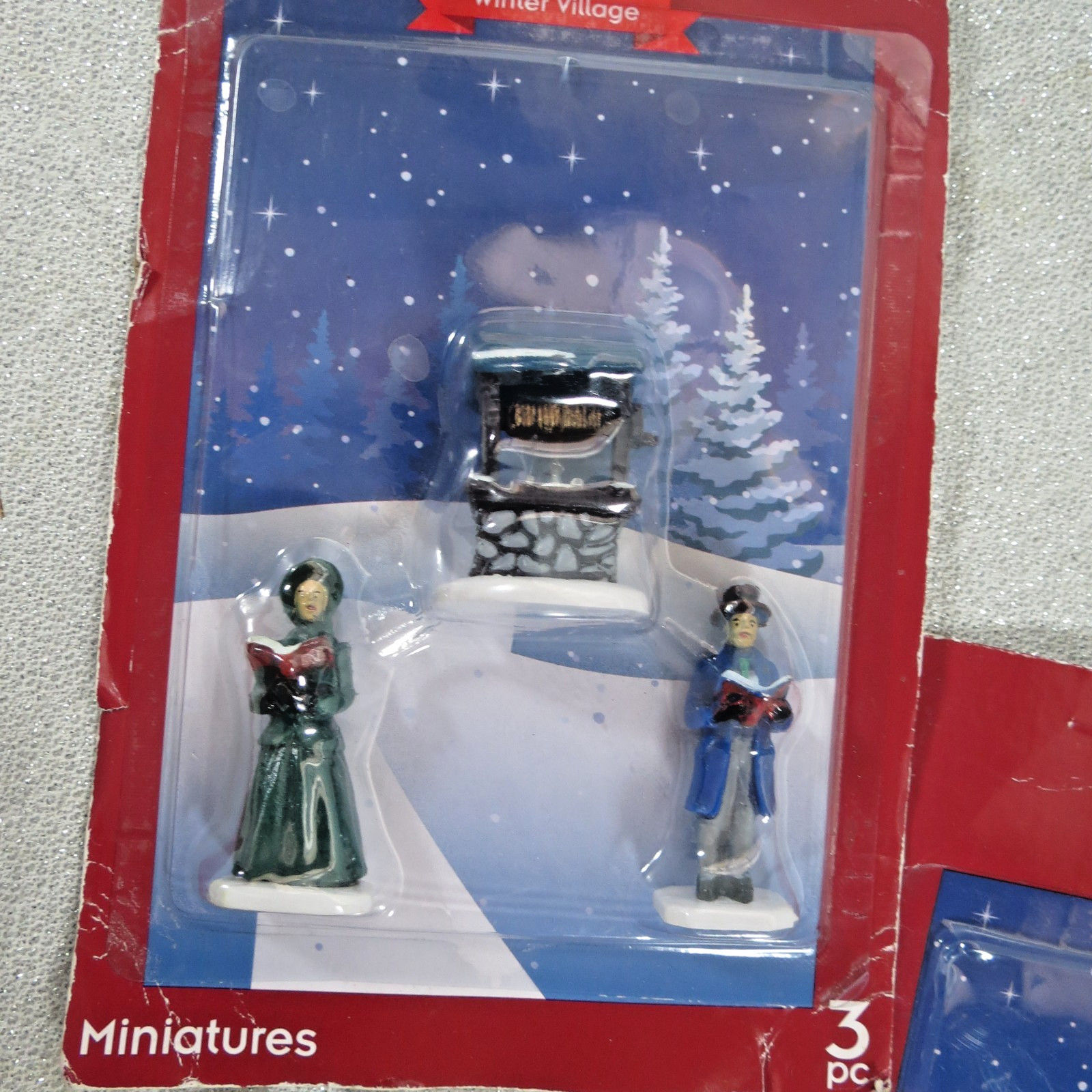 Cobblestone Corners 5-Piece Miniatures Winter Village New on Card