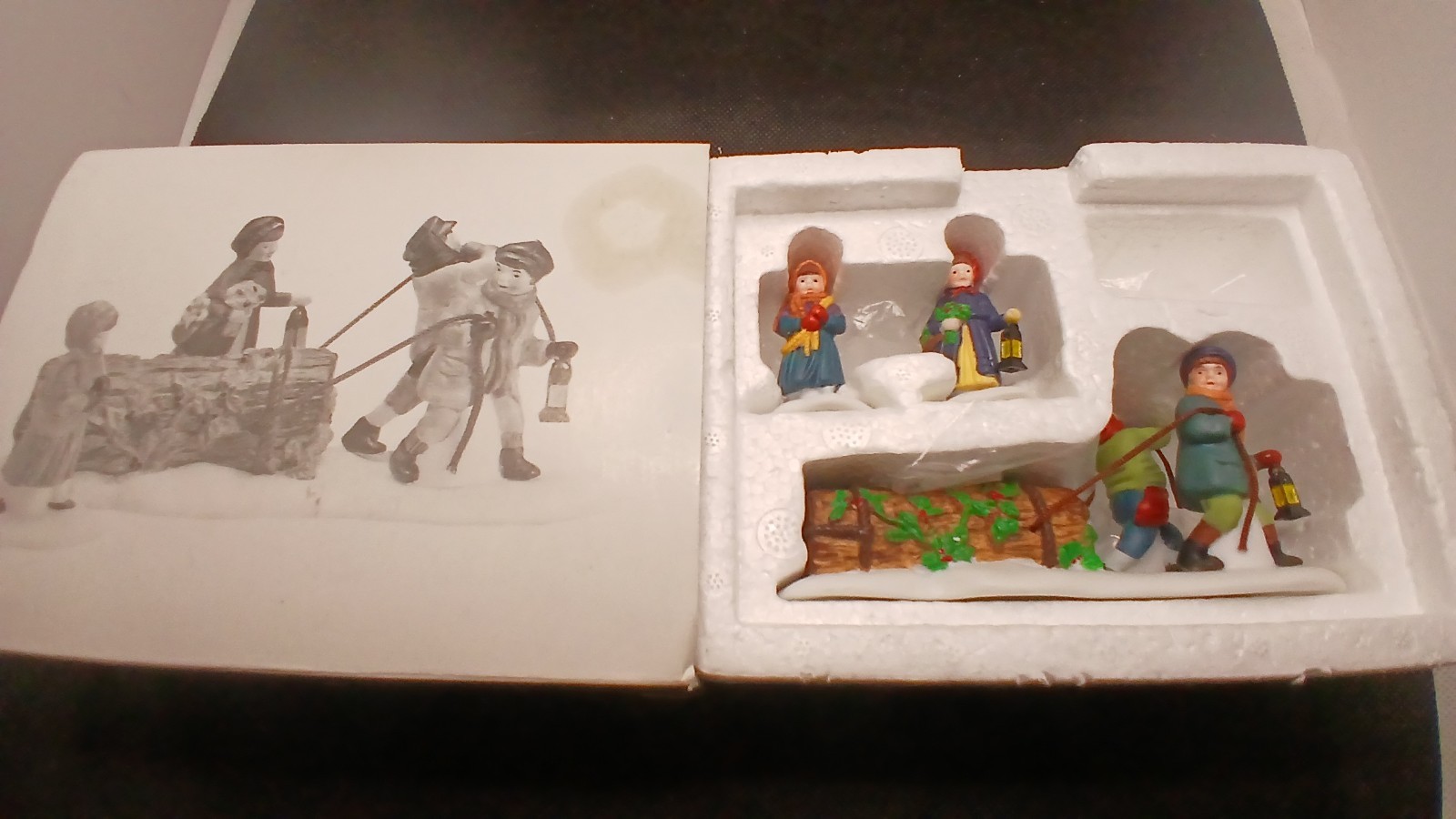 Dept 56, Set Of 3 Heritage Village Collection Bringing Home The Yule Log 5558-1