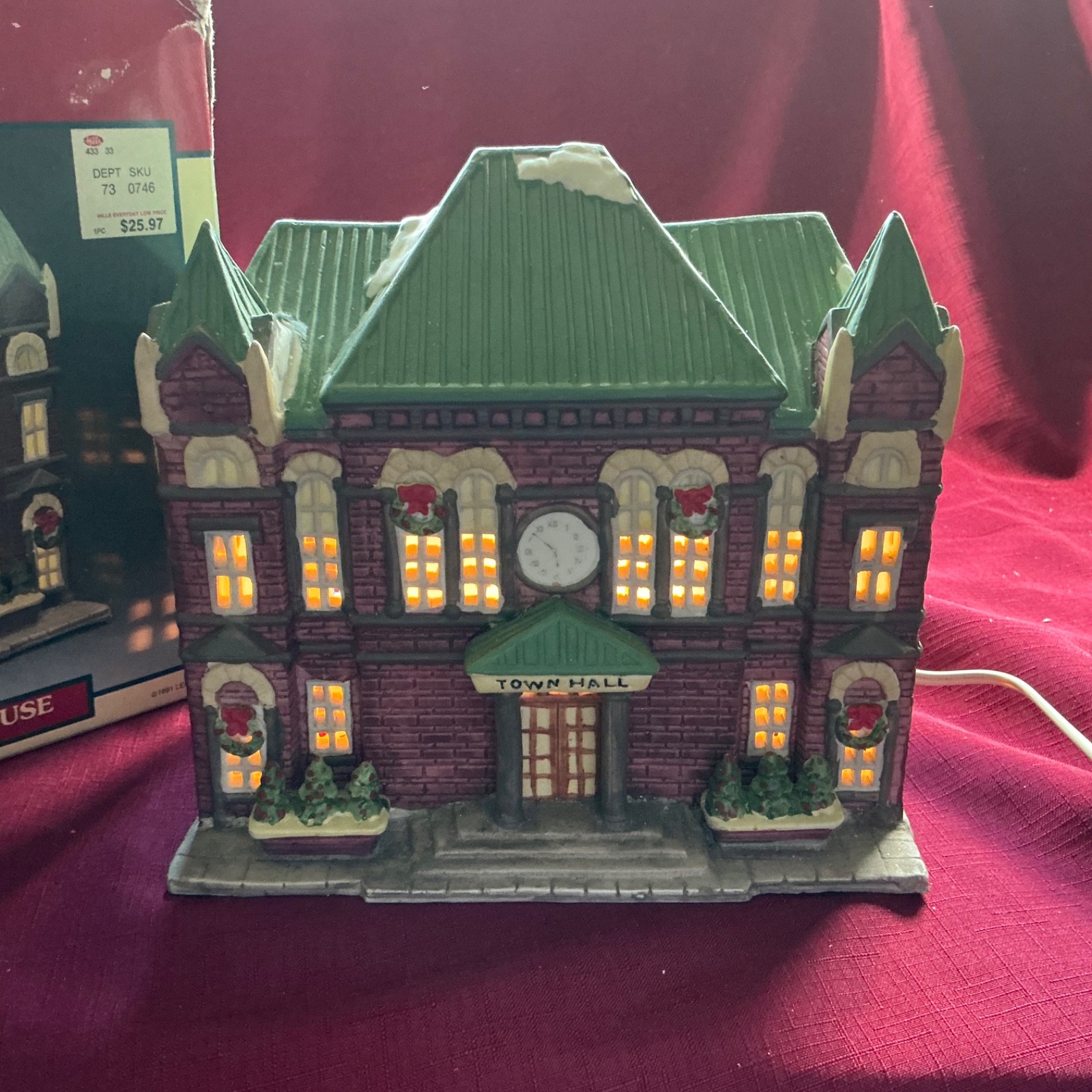 Lemax Dickensvale Collectibles Porcelain Lighted House Town Hall