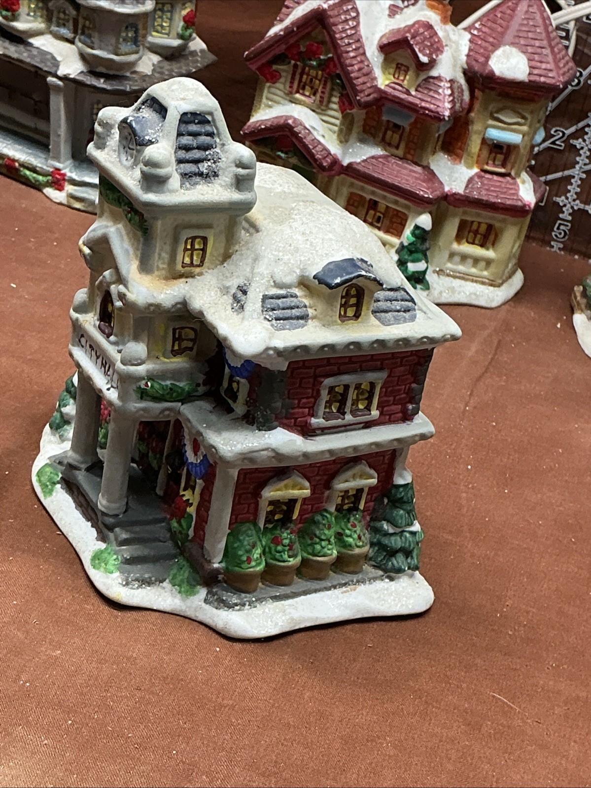 Cobblestone Corners 2004 Set of 5 – Vintage Lighted Christmas Houses S2