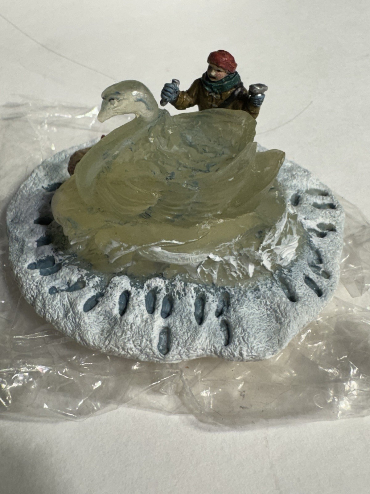 1996 Hawthorne Village Christmas Winter Swan Sculpture #91033 WOW!!