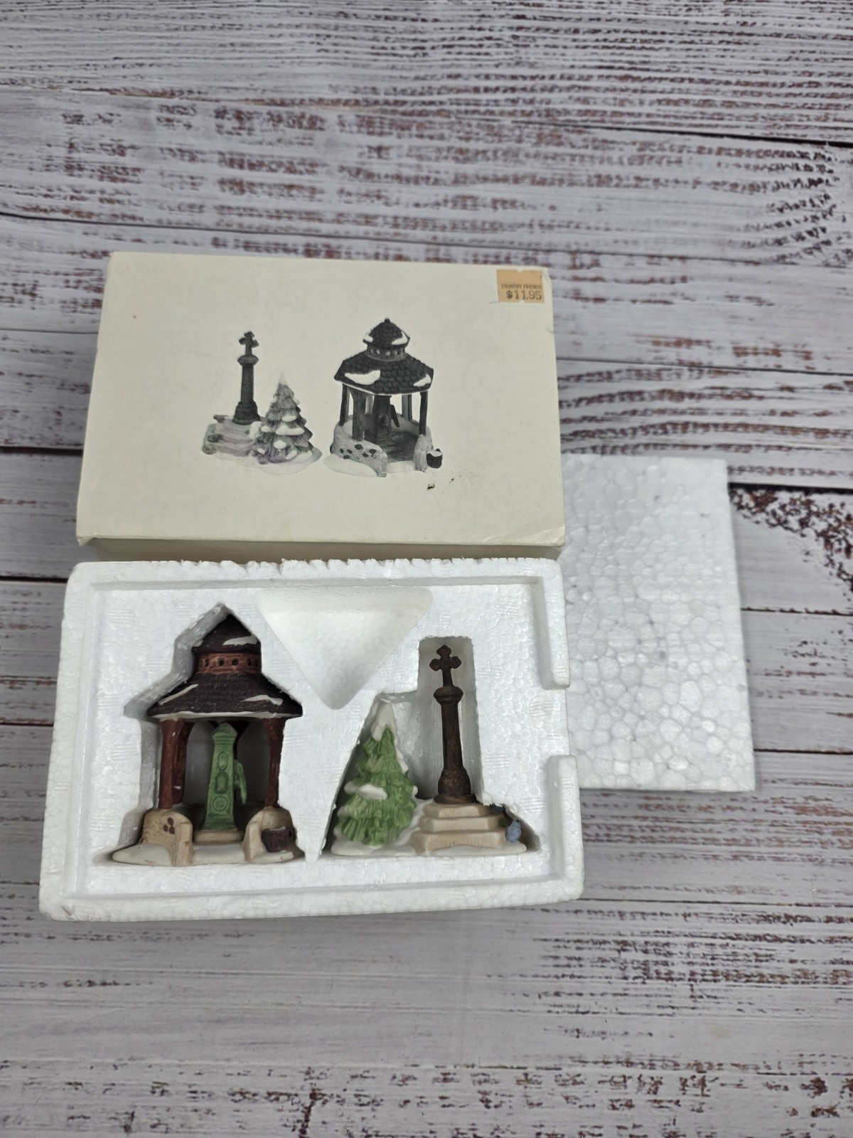 Dept. 56 Heritage Village “Village Well and Holy Cross” #6547-1 In Original Box