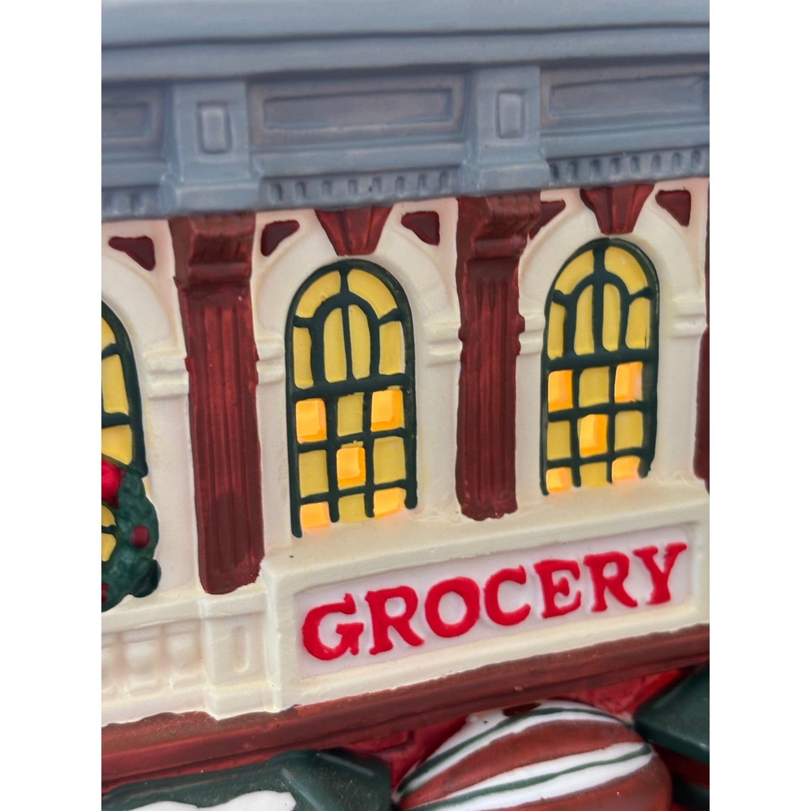 Vtg Heartland Valley Christmas Village Ceramic Grocery Store Lighted Decor