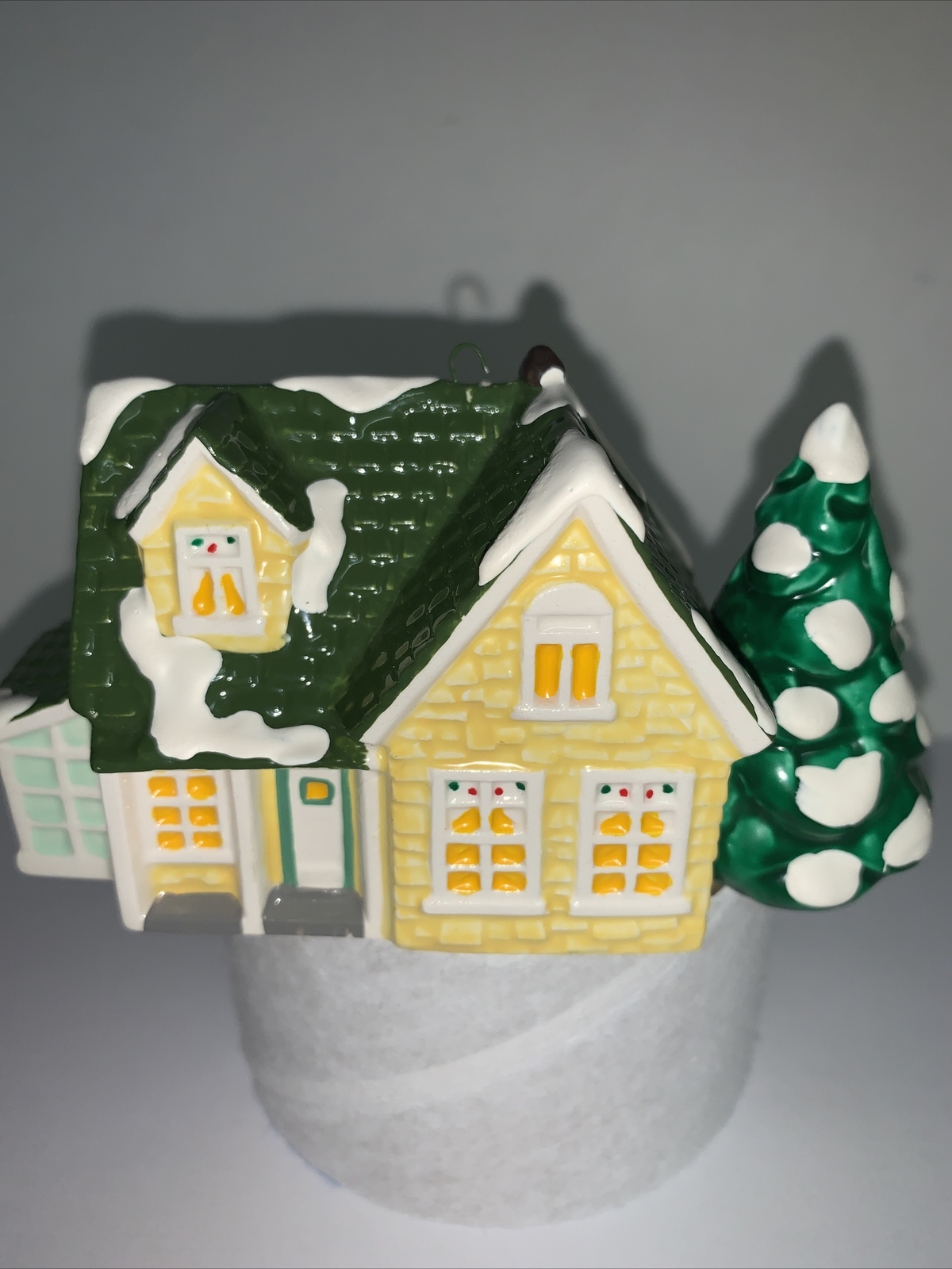 Dept 56 Snow village Nautucket ornament.Great For Tree Or Table Top. See Pic