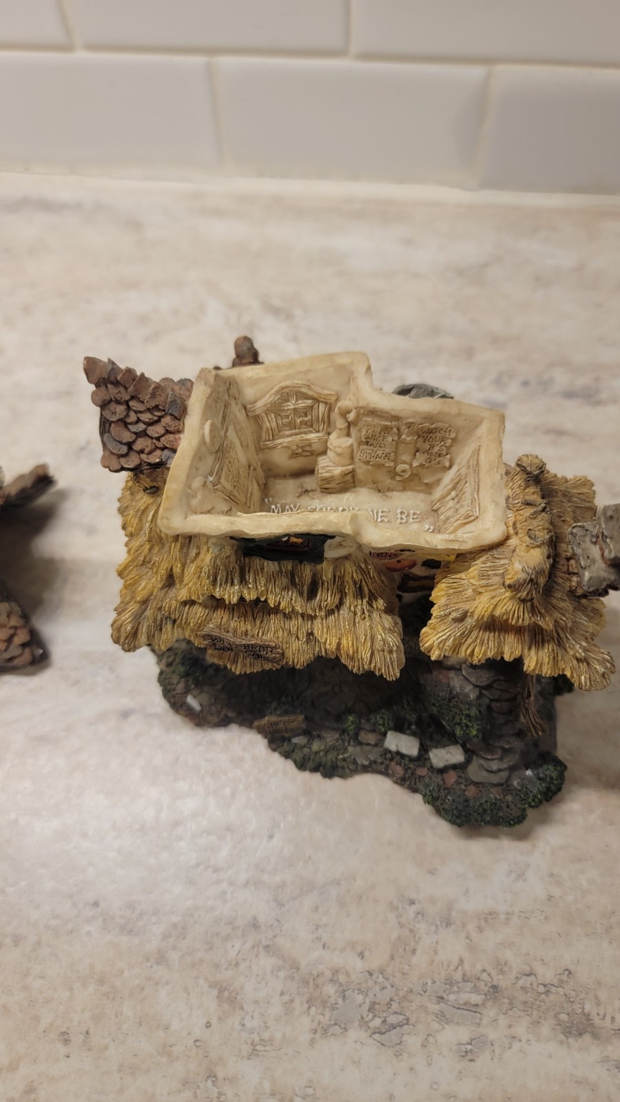 Boyds Bearly-Built Villages Daycare Center House with Bear Figurines. 2001.