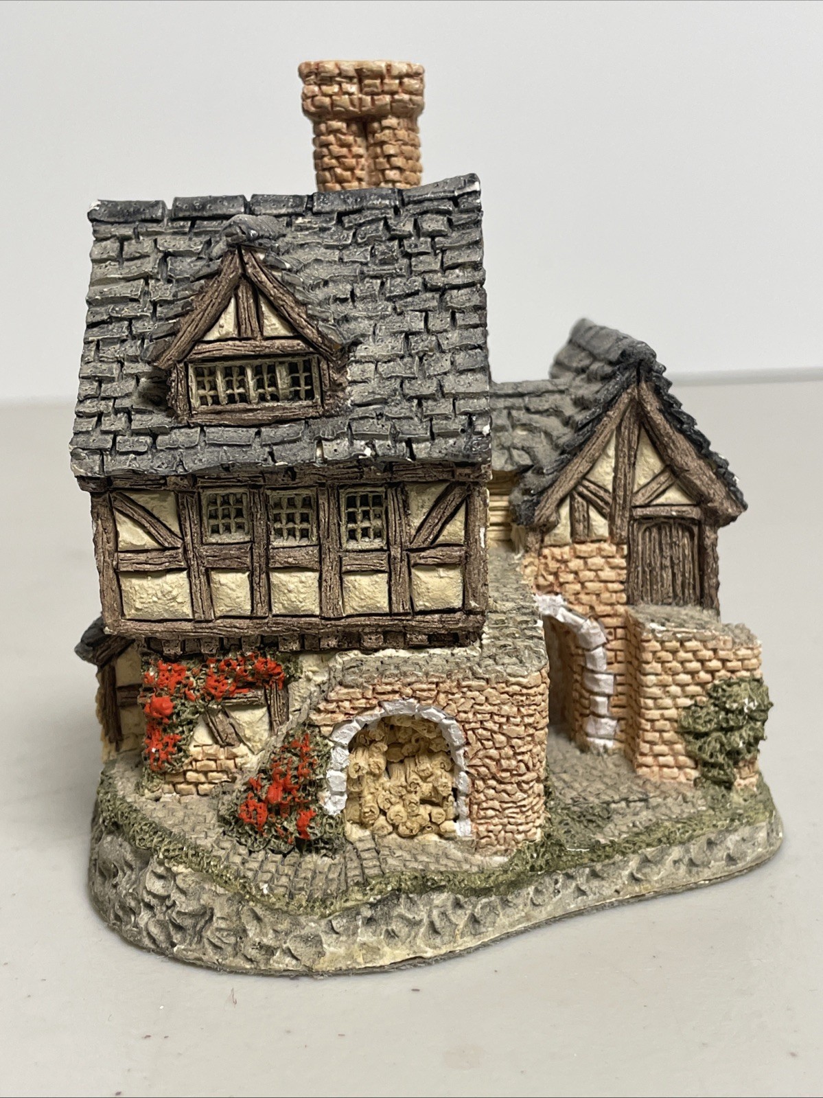 The Bake House David Winter Miniature Ceramic Style English Cottage Home 4”