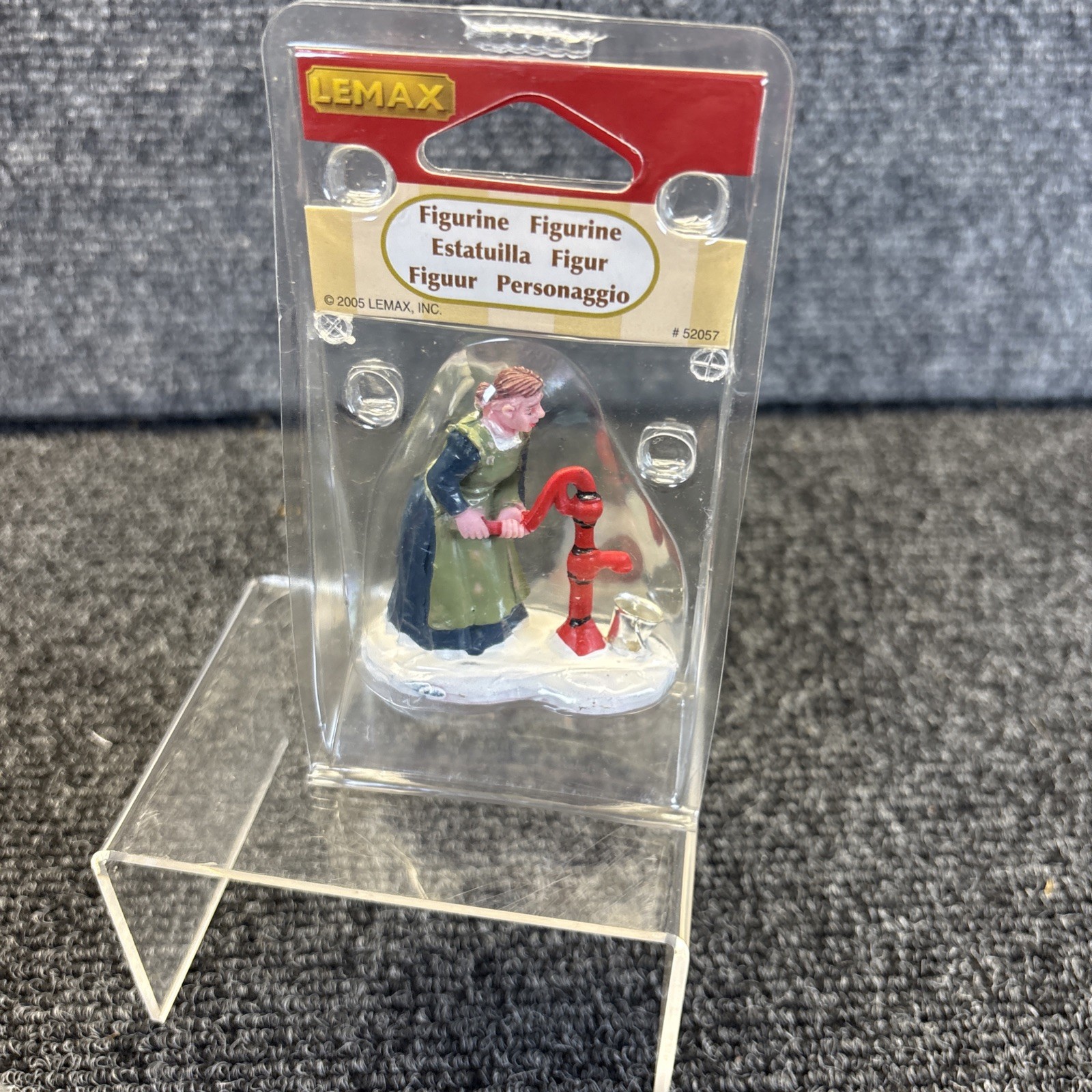 Lemax~Coventry Cove~Set of 2~Outhouse/Woman at the Water Well~NIP