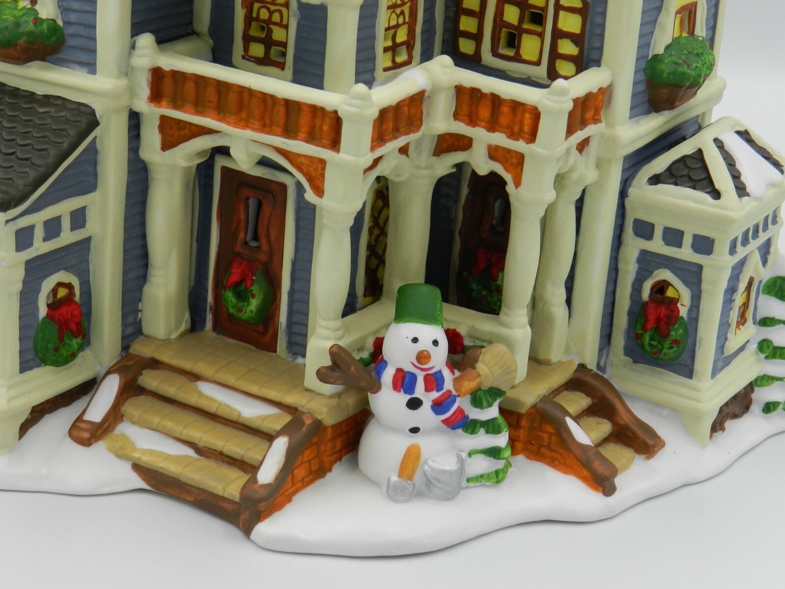 Lemax 2004 Holland House #63173 Carole Towne Christmas Collection