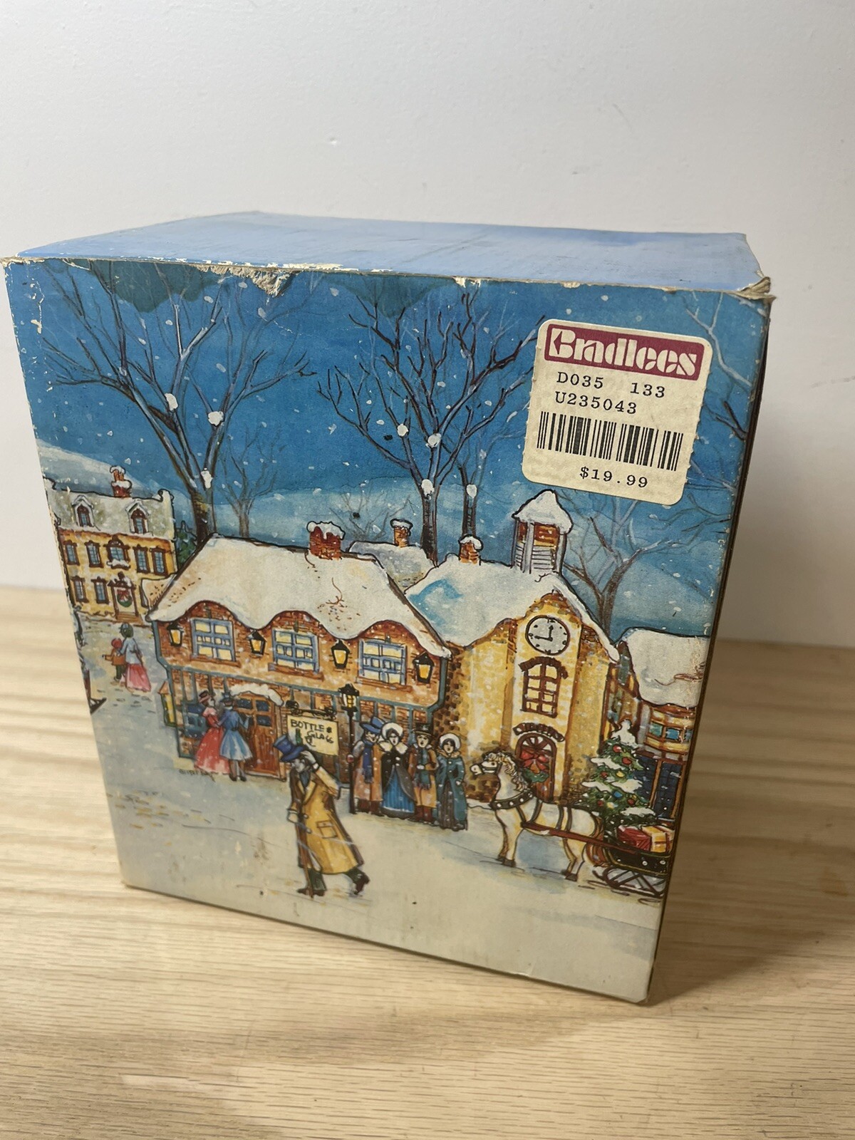 VINTAGE Hearthside Porcelain Lighted School House With Original Box